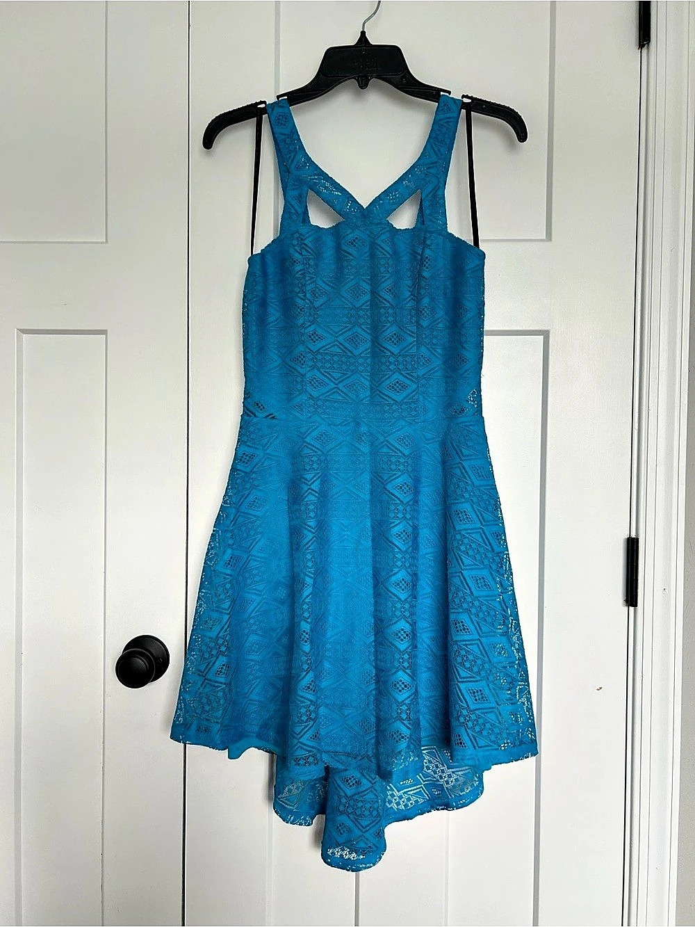 Material Girl Kingston Geometric Mini Dress in Blue Size Medium NWT